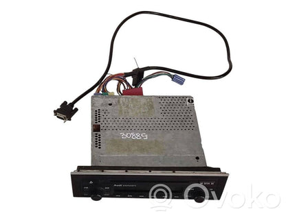 Radio / CD/DVD atskaņotājs / navigācija