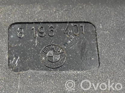 Aizmugurējā pārsega slēdzene