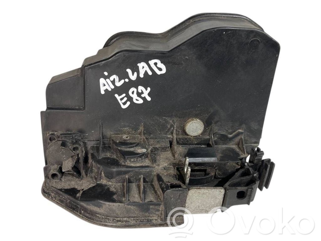 Aizmugurē slēdzene