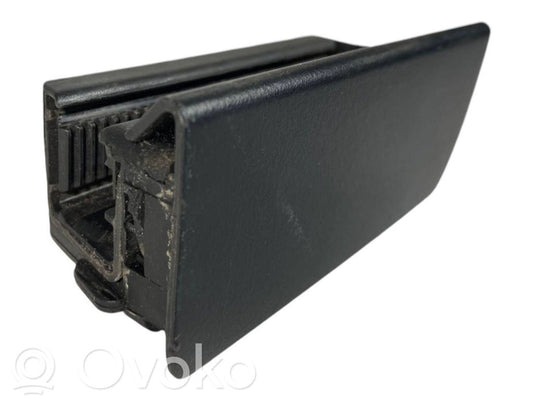 Cita veida salona detaļa