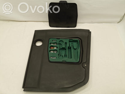 Cita veida dzinēja nodalījuma detaļa