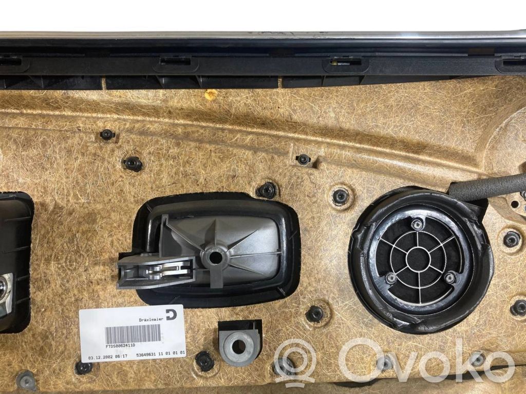 Priekšējo durvju apdare