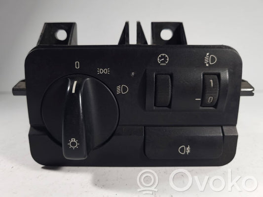 Headlight switch