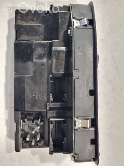 Power window switch