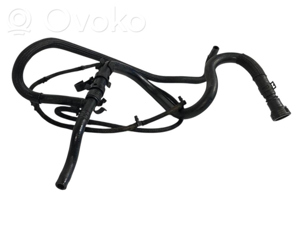 Degvielas caurulīte (-es)