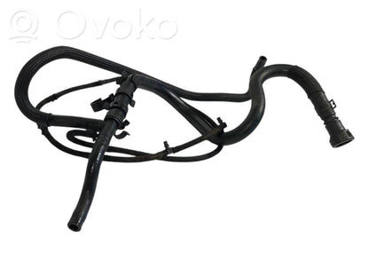 Degvielas caurulīte (-es)