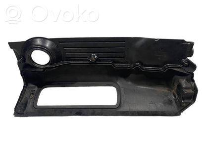 Крышка двигателя (декоративная отделка)