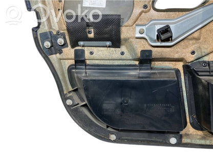 Priekšējo durvju apdare