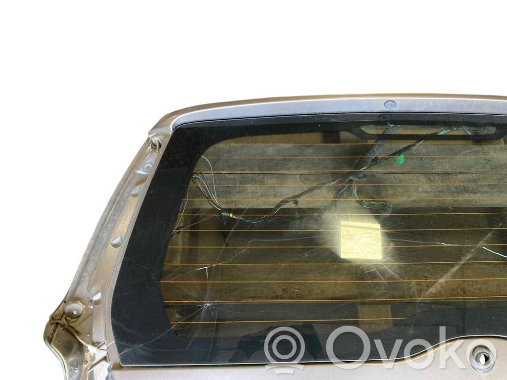 Aizmugurējais pārsegs (bagāžnieks)