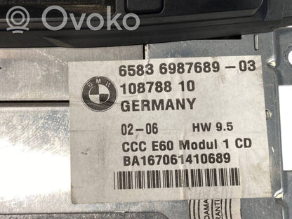 Radio / CD/DVD atskaņotājs / navigācija