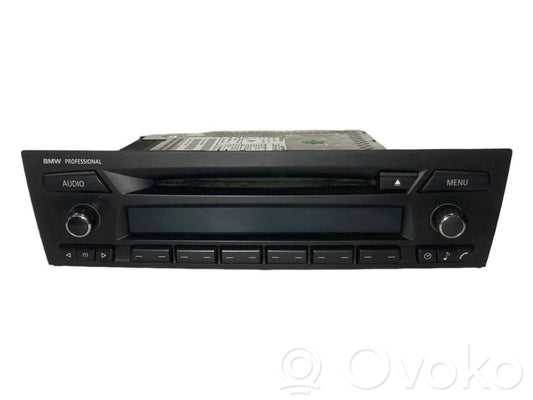 Radio / CD/DVD atskaņotājs / navigācija