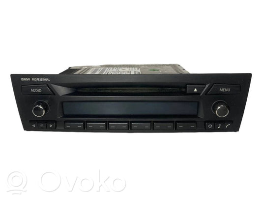 Radio / CD/DVD atskaņotājs / navigācija