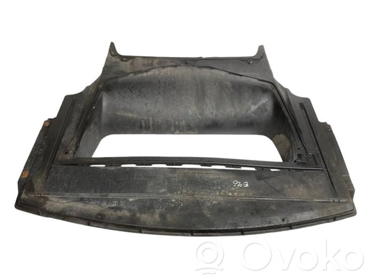 Dzinēja apakšas aizsargs