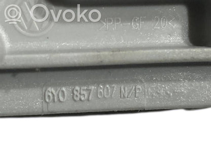 Aizmugurējais rokturis