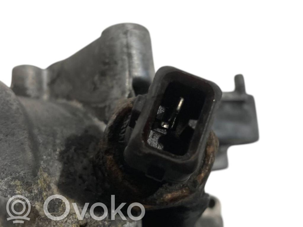 Oil filter holder/cooler