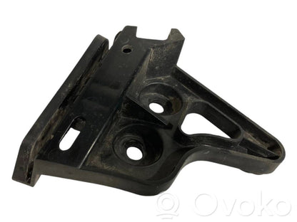 Rear bumper mounting bracket