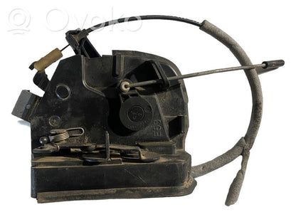 Aizmugurē slēdzene