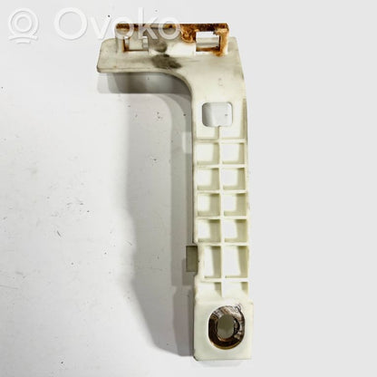 Akseleratora pedāļa turētājs