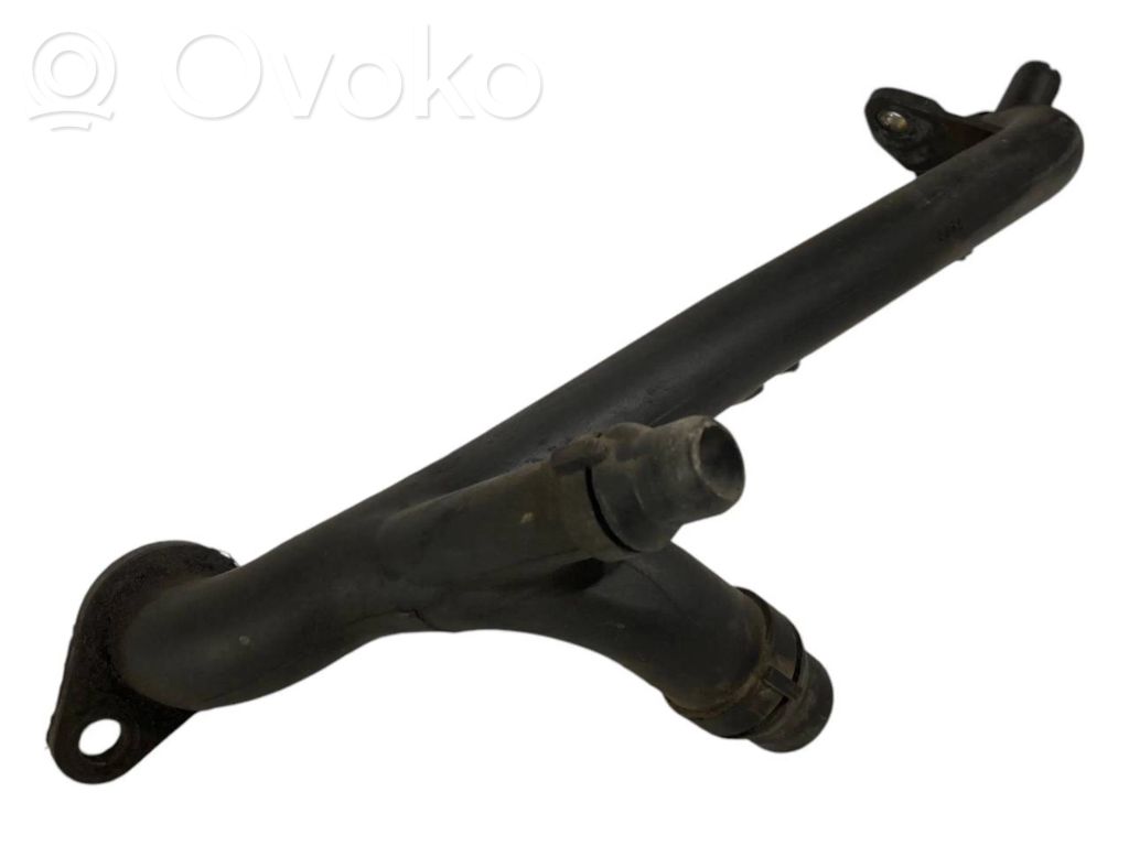 Caurulīte (-es) / šļūtene (-es)