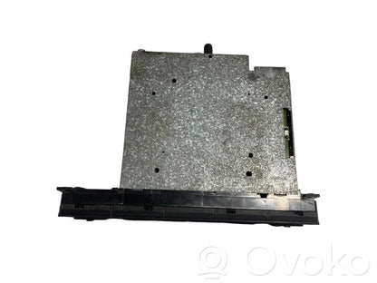 Радио / CD/DVD-плеер / навигация