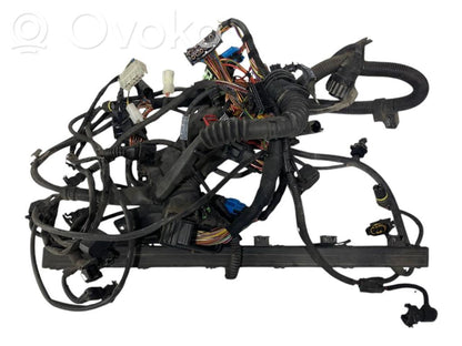 Dzinēja vadu instalācija