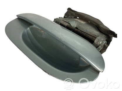 External opening handle