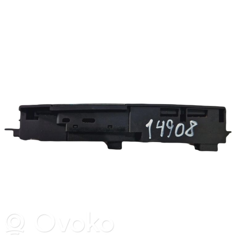 Centrālās konsoles vadības bloks