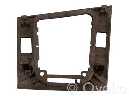 Декоративная накладка на рычаг переключения передач (пластик)