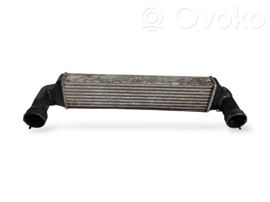 Starpdzesētāja radiators
