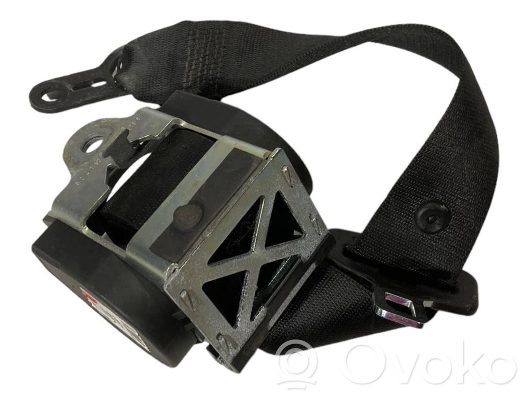 Задний ремень безопасности