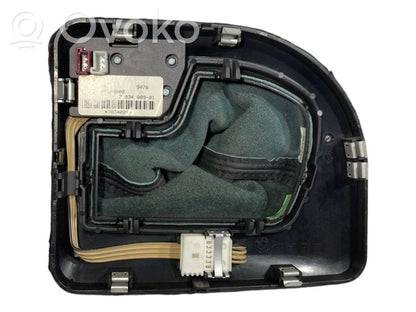 Ātrumu pārslēgšanas sviras dekoratīvā apdare (plastmasas)