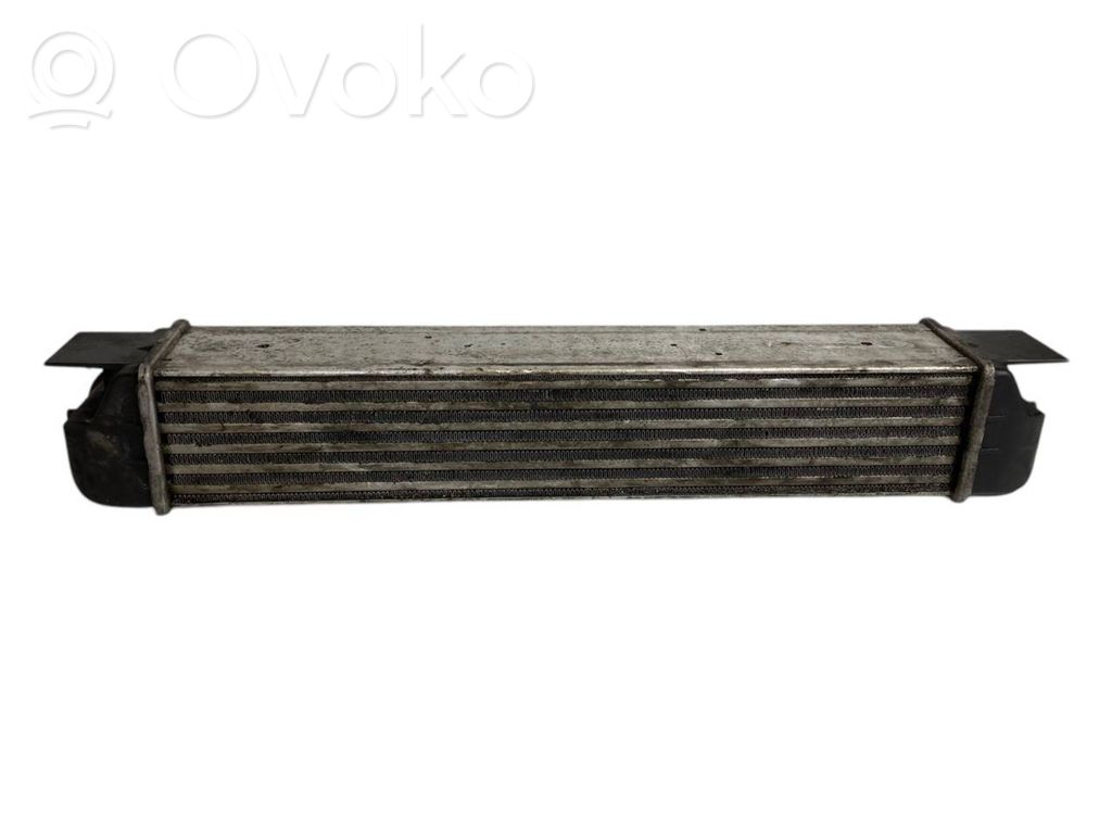 Starpdzesētāja radiators