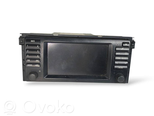 Radio / CD/DVD atskaņotājs / navigācija