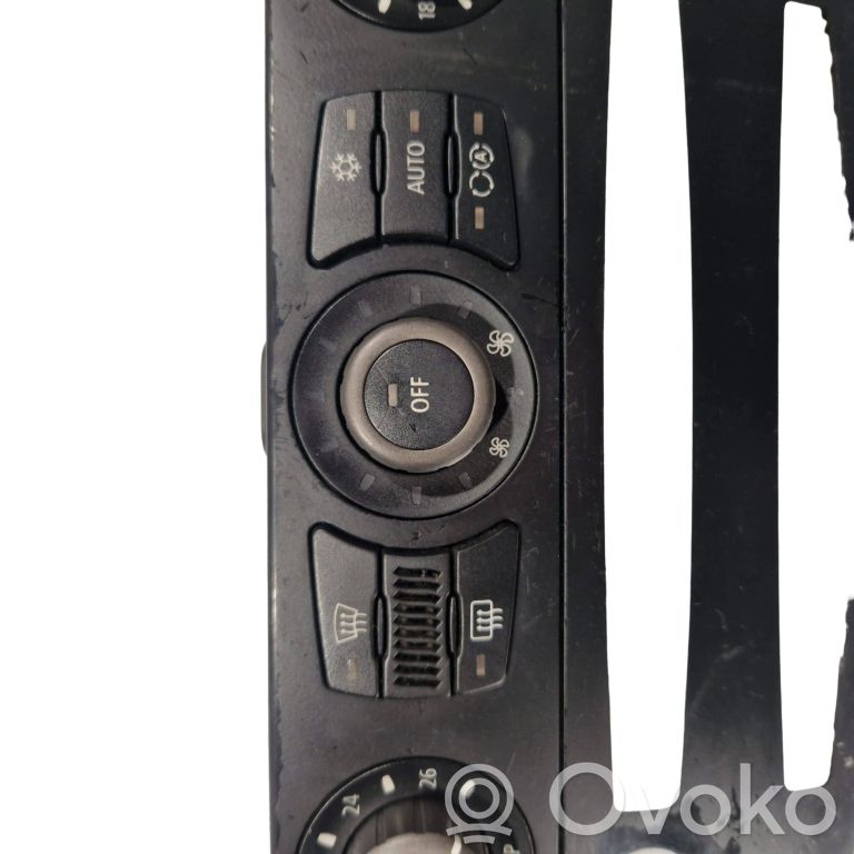 Блок управления кондиционером/климат-контролем/отоплением салона (в салоне)