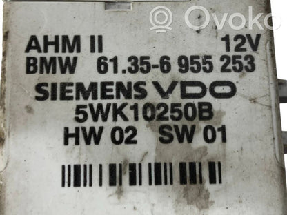 Piekabes āķa vadības bloks