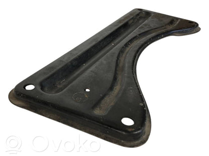 Izpūtēja turētājs