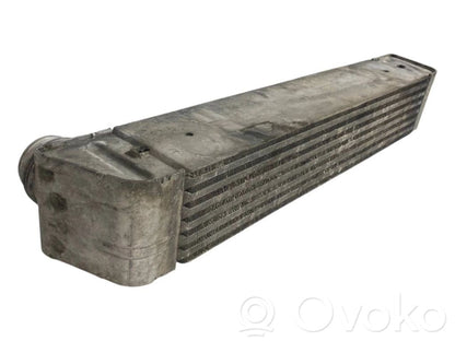 Starpdzesētāja radiators