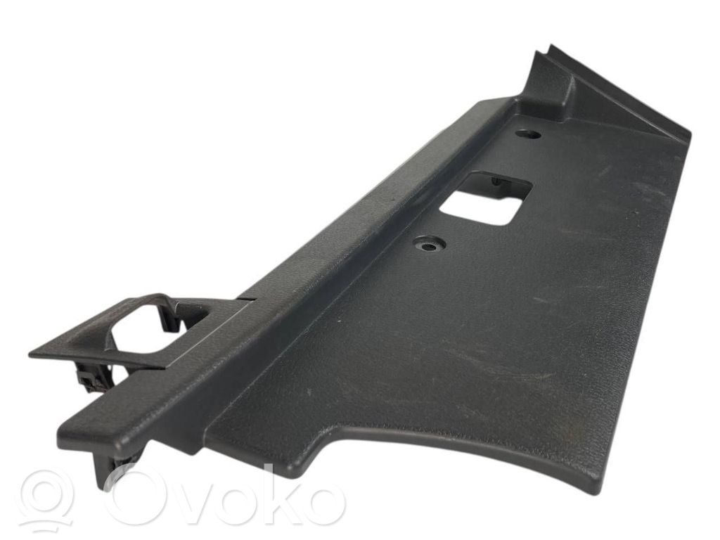 Paneļa dekoratīvās apdares vairogs (apakšējais)