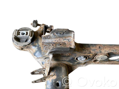 Pusrāmis aizmugurējais / priekšējais