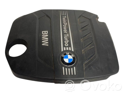 Dzinēja pārsegs (dekoratīva apdare)