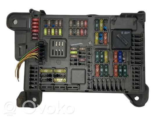 Блок предохранителей