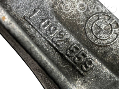 Dzinēja nostiprināšanas stiprinājums-kronšteins