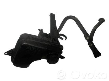 Dzesēšanas šķidruma izplešanās tvertne