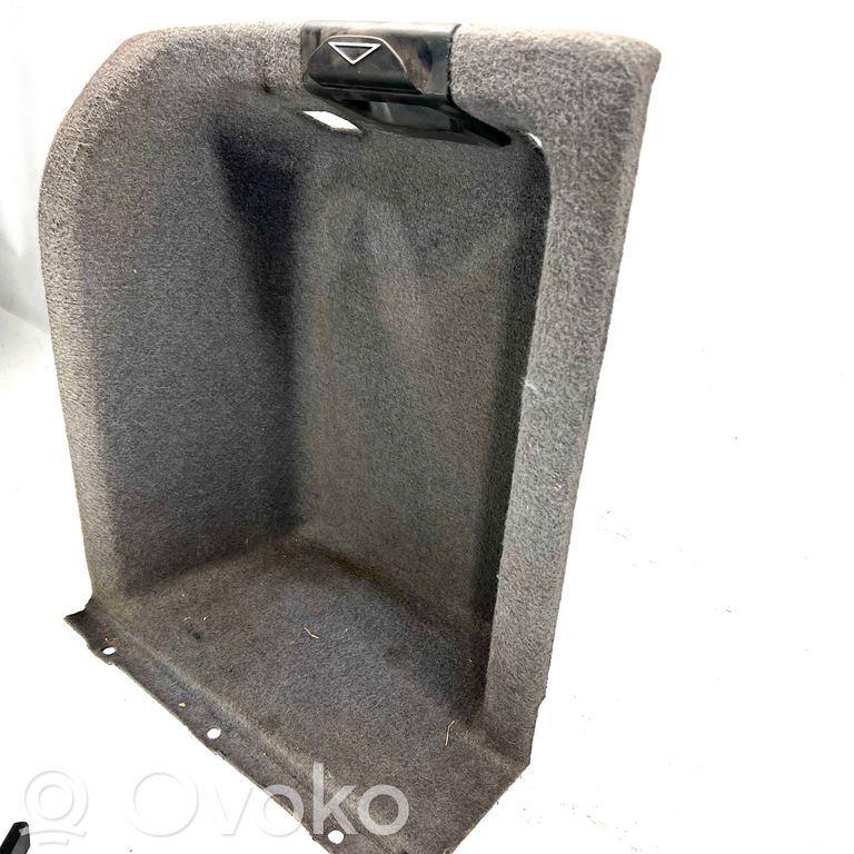 Side decorative trim panel