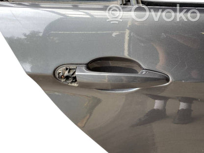 Aizmugurējās durvis