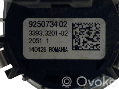 Automašīnas aizdedzes un startera slēdzis