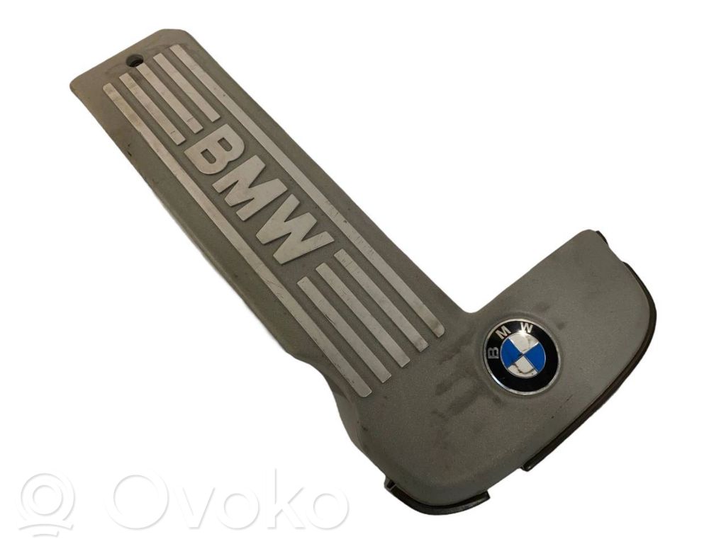 Крышка двигателя (декоративная отделка)