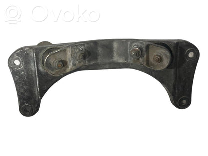 Transmission mounting bracket