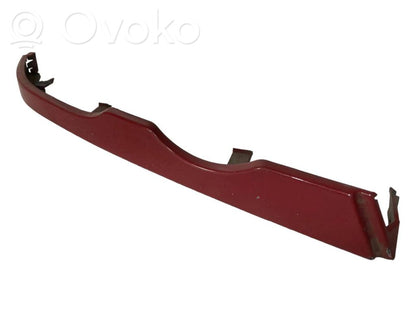 Priekšējā luktura dekoratīvā apdare