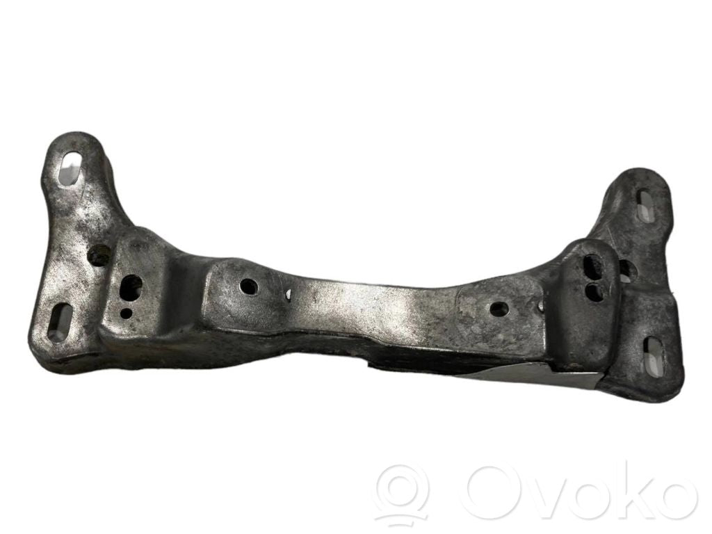 Transmission mounting bracket
